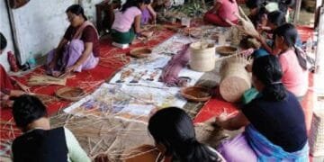(Source: investinmanipur.nic.in/handicraft.htm).